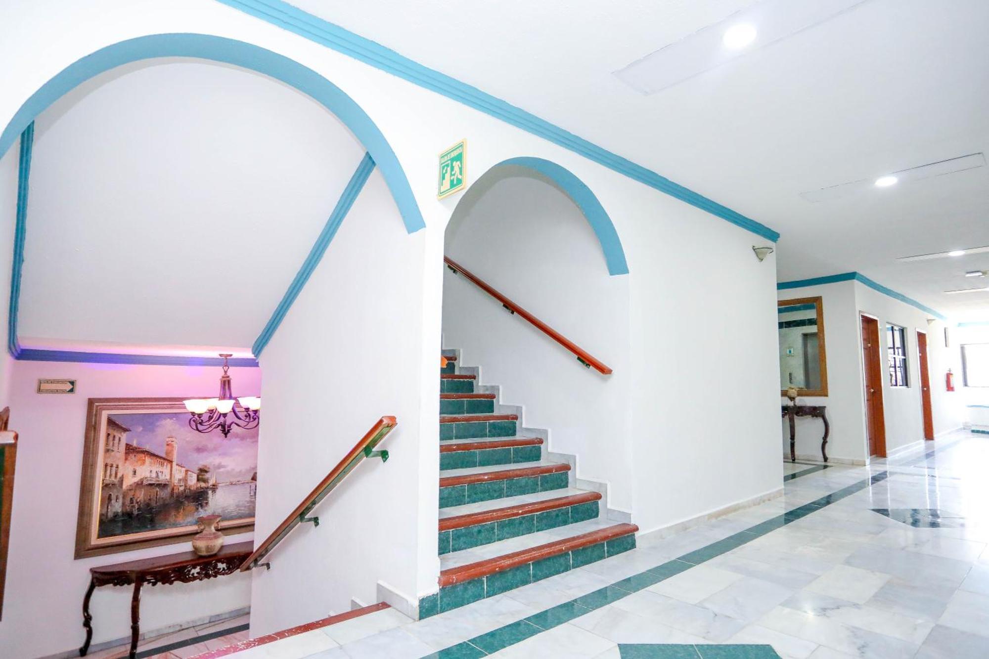 Hotel Avenida Cancun Exterior photo